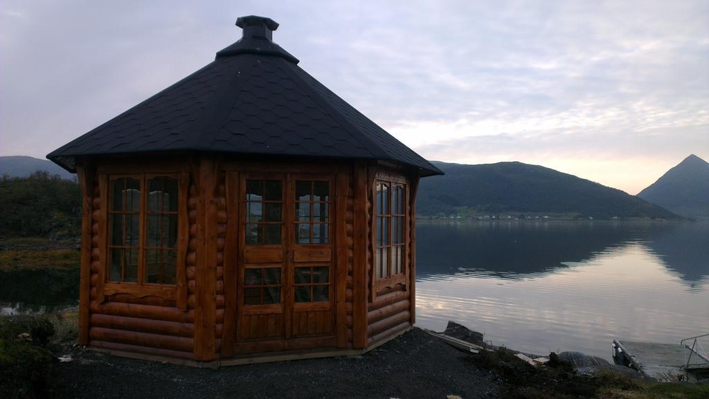 Camp Fjordbotn Hotel Galnslåtta Exterior photo